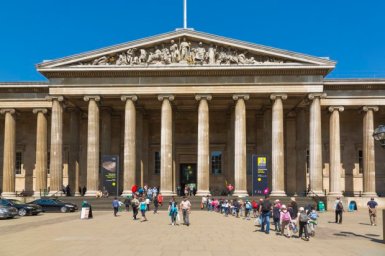 LONDON, UNITED KINGDOM - 2012/05/25: Forecourt of the British Museum in London. (Photo by Pawel Libera/LightRocket via Getty Images)